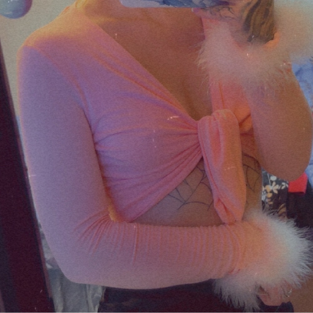 💕🌸Pink Tie Top🌸💕